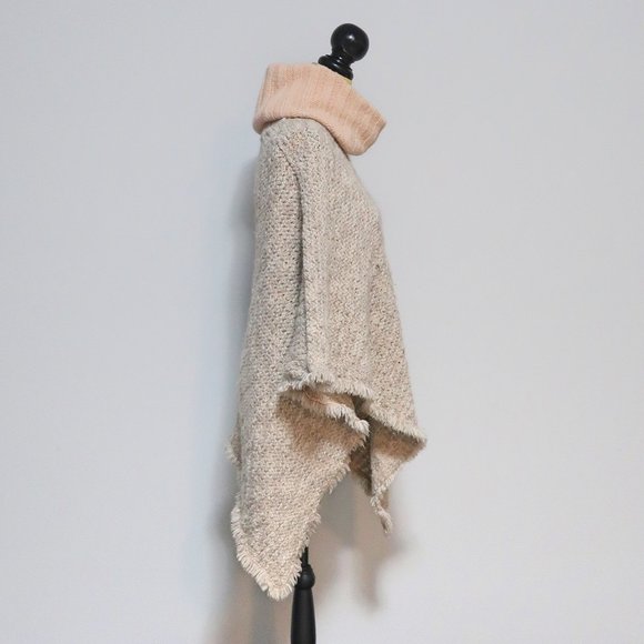 Cocogio Salmon Pink Italian Wool Blend Cowl Poncho/Cape - Picture 8 of 11